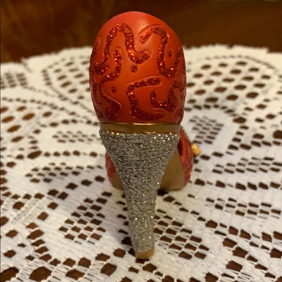 Marilyn Monroe miniature collectible shoe - Picture 6 of 8